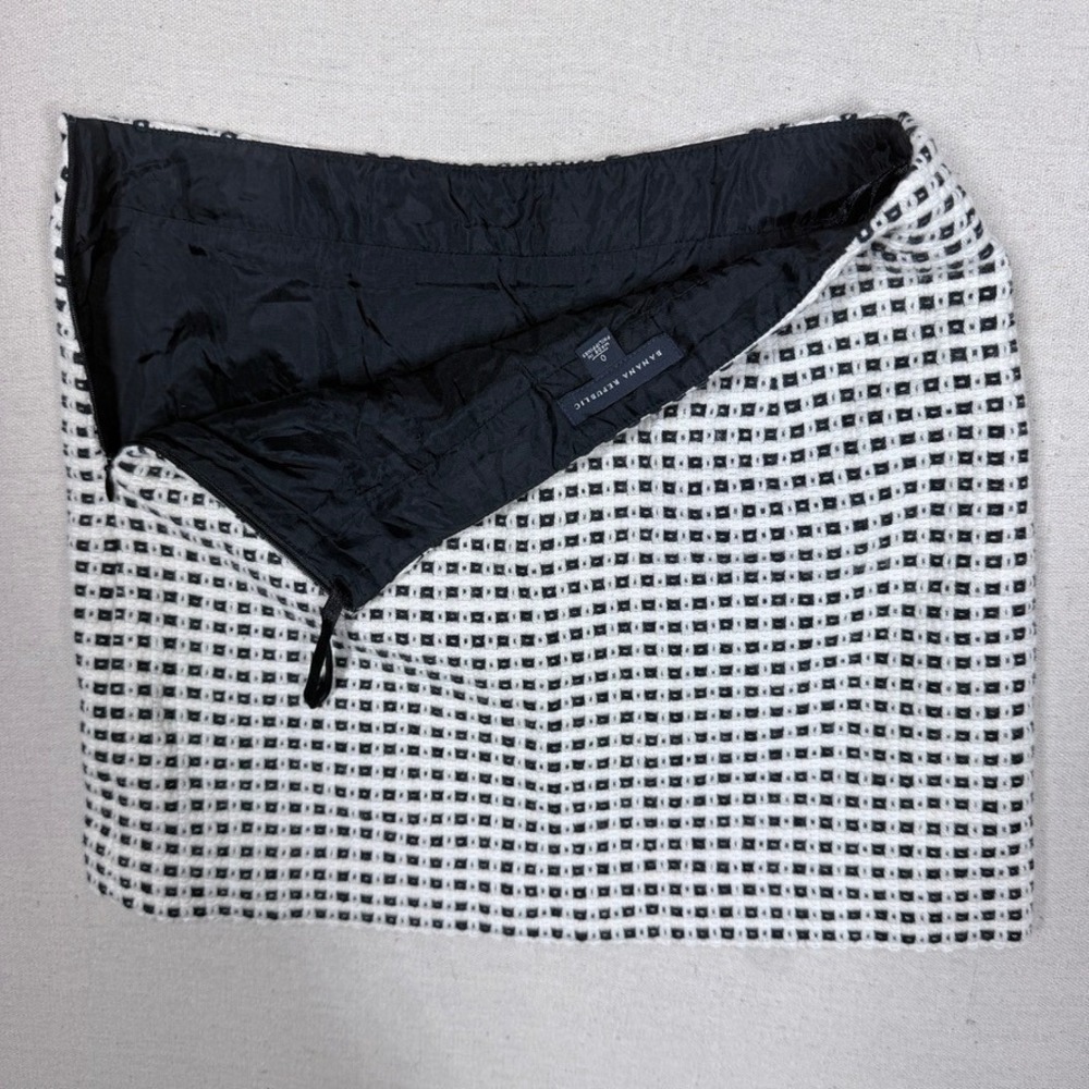 Banana Republic Black White Geometric Mini Skirt Size 0 Tweed Textured Grid - Picture 5 of 5